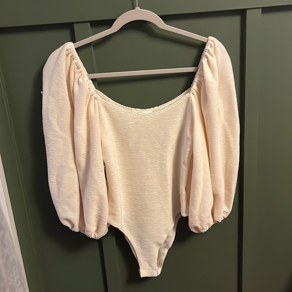 Bucket List Balloon Sleeve Bodysuit- Ribbed Ivory